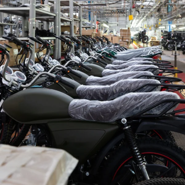 Las marcas de motocicletas más vendidas en Guatemala certifican sus motores para el nuevo estándar E10