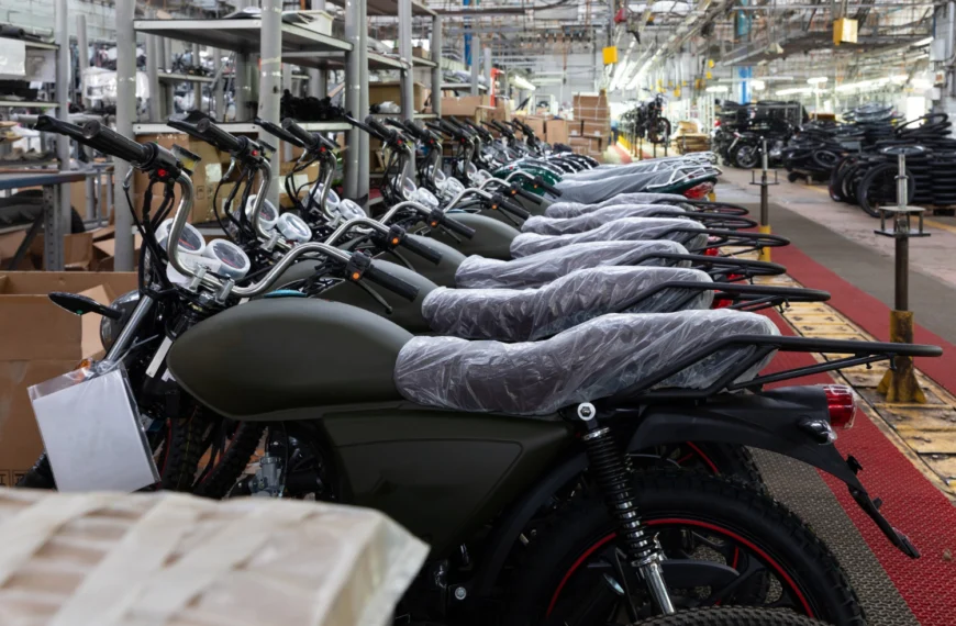 Las marcas de motocicletas más vendidas en Guatemala certifican sus motores para el nuevo estándar E10